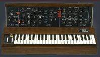 ステージシンセの代表格 Minimoog